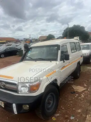 Toyota Land Cruiser 79 Series 2010 White