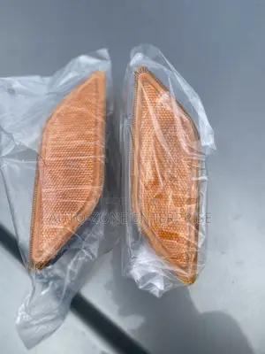 Mercedes Benz C300 Fender Light/Side Light Pair