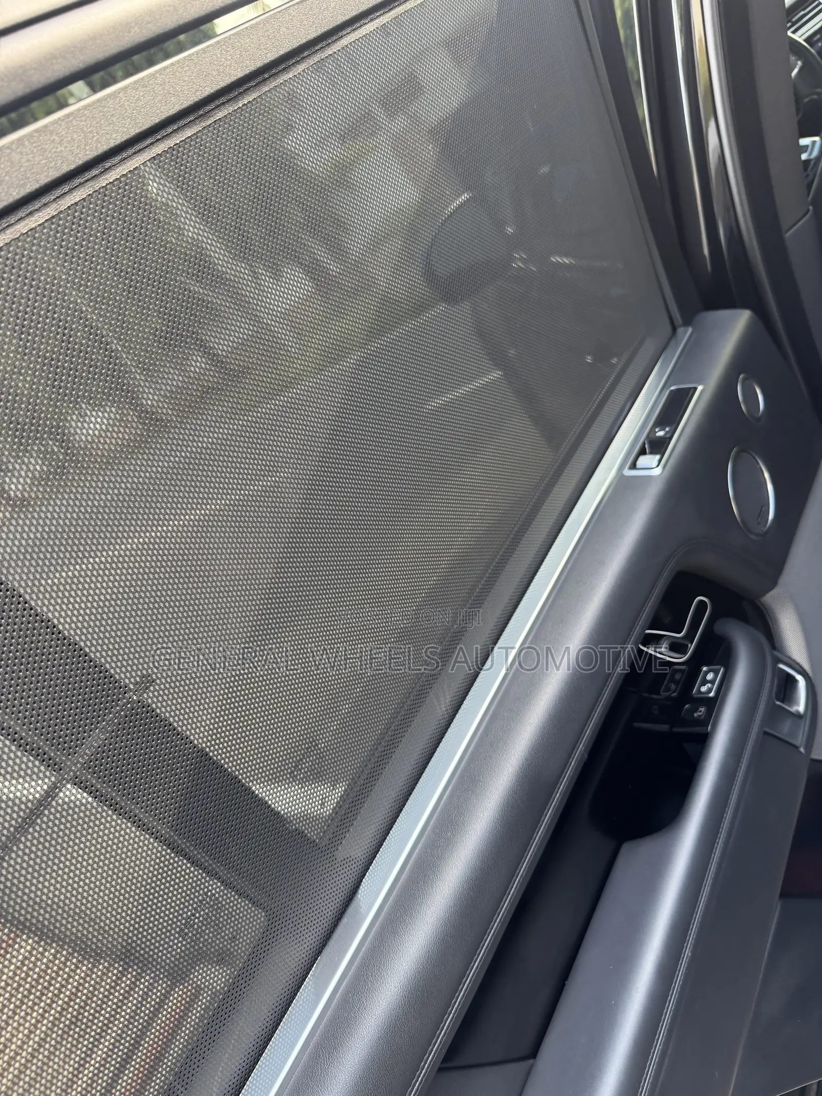 Land Rover Range Rover Vogue 2019 Black