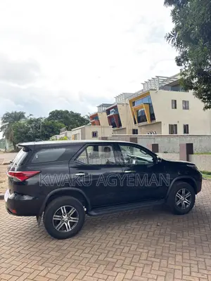 Toyota Fortuner 2.4 D AWD 2018 Black