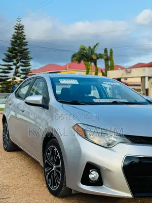 Toyota Corolla S 4dr Sedan (1.8L 4cyl CVT) 2016 Silver