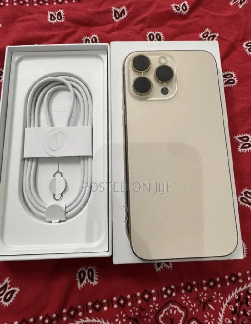 Apple iPhone 16 Pro Max 256 GB Gold