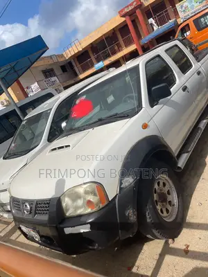 Nissan Hardbody 2012 White