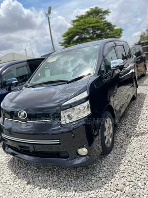 Toyota Voxy 2012 Black