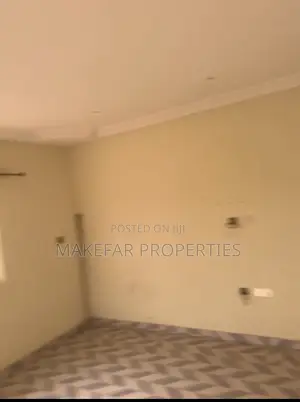 3bdrm House in Lake Side Estate for rent