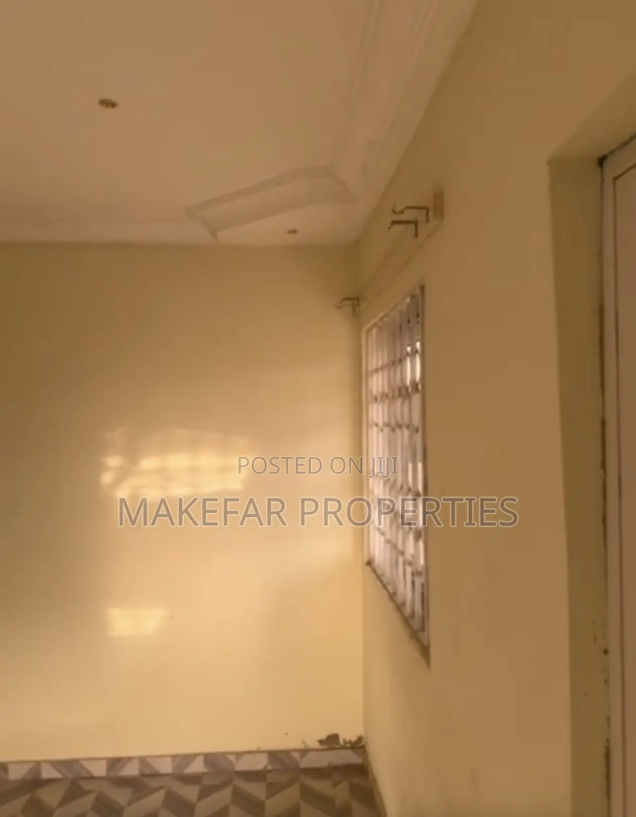 3bdrm House in Lake Side Estate for rent