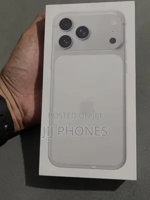 New Apple iPhone 17 Pro Max 256 GB Silver
