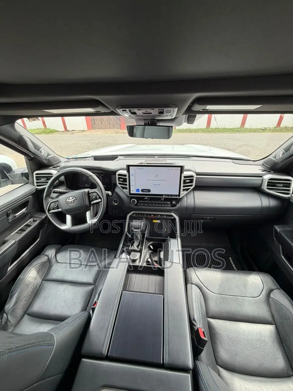 Toyota Tundra Limited 2022 White