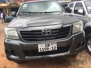 Toyota Hilux 2012 Black