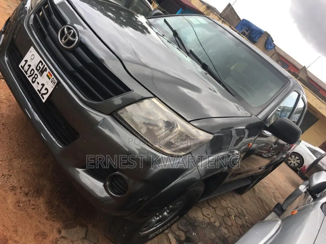 Toyota Hilux 2012 Black