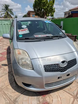 Toyota Yaris 1.3 HB T3 2009 Silver