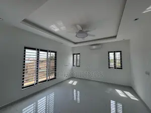 3bdrm Duplex in West Trasacco, School Junction for rent