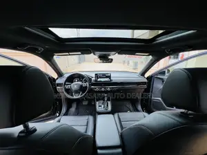 Honda CR-V Hybrid Sport Touring AWD 2025 Black