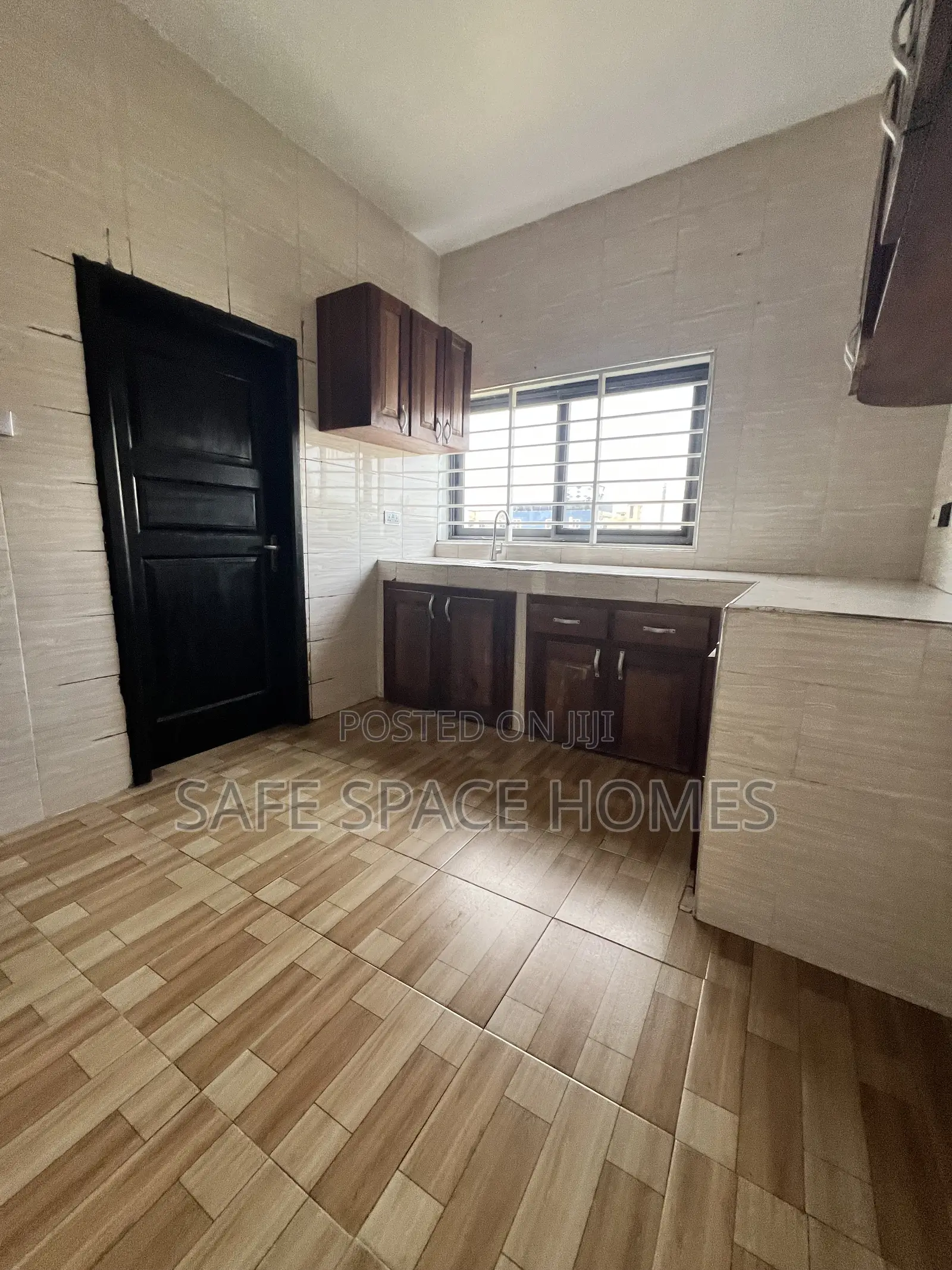 2bdrm Apartment in Burma Camp for rent