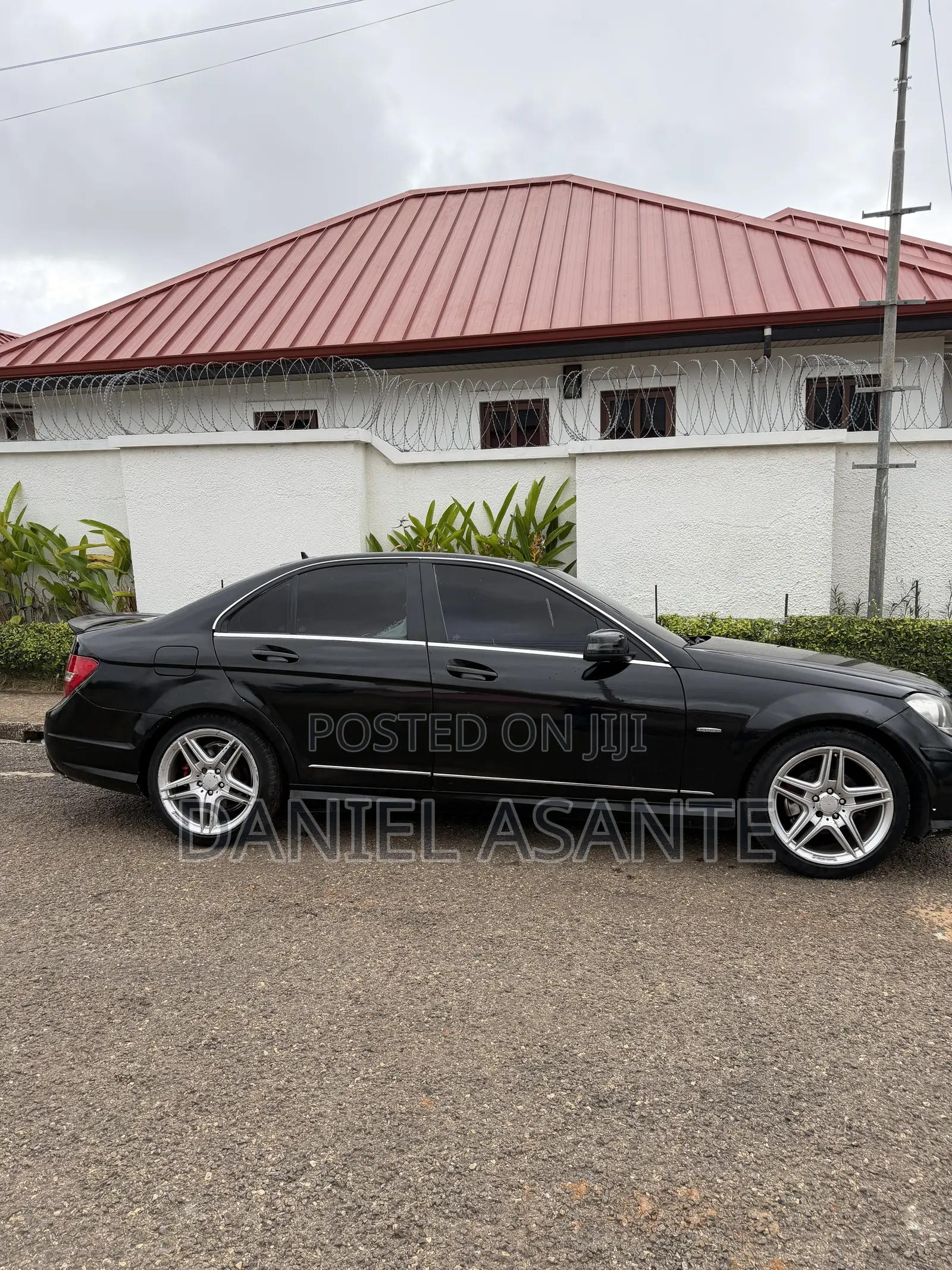 Mercedes-Benz C300 2013 Black