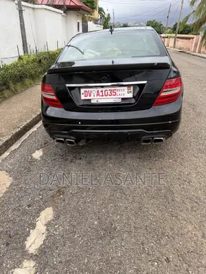 Mercedes-Benz C300 2013 Black
