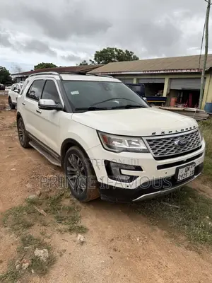Ford Explorer Platinum 4dr 4x4 (3.5L 6cyl 6A) 2017 White