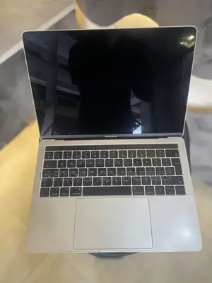 Laptop Apple MacBook Pro 2019 16GB Intel Core i7 SSD 256GB