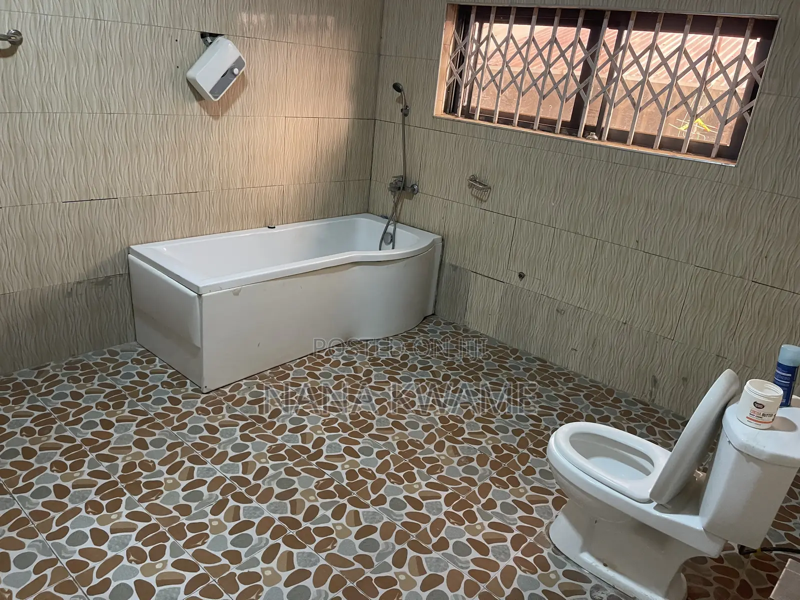 Furnished 4bdrm House in Richmoni Estate, Kumasi Metropolitan for rent