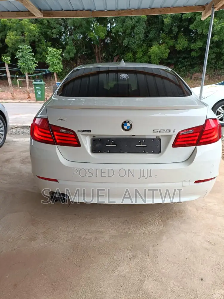 BMW 528i 2012 White