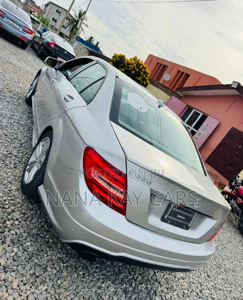 Mercedes-Benz C250 2014 Silver