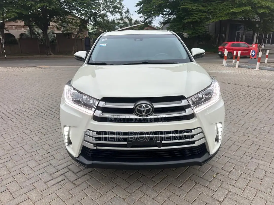 Toyota Highlander 2019 Off white