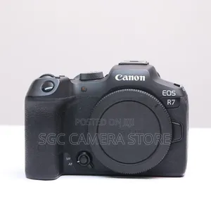 Canon Eos R7 // Foreign Used // Combo Package// 8-Months Warranty
