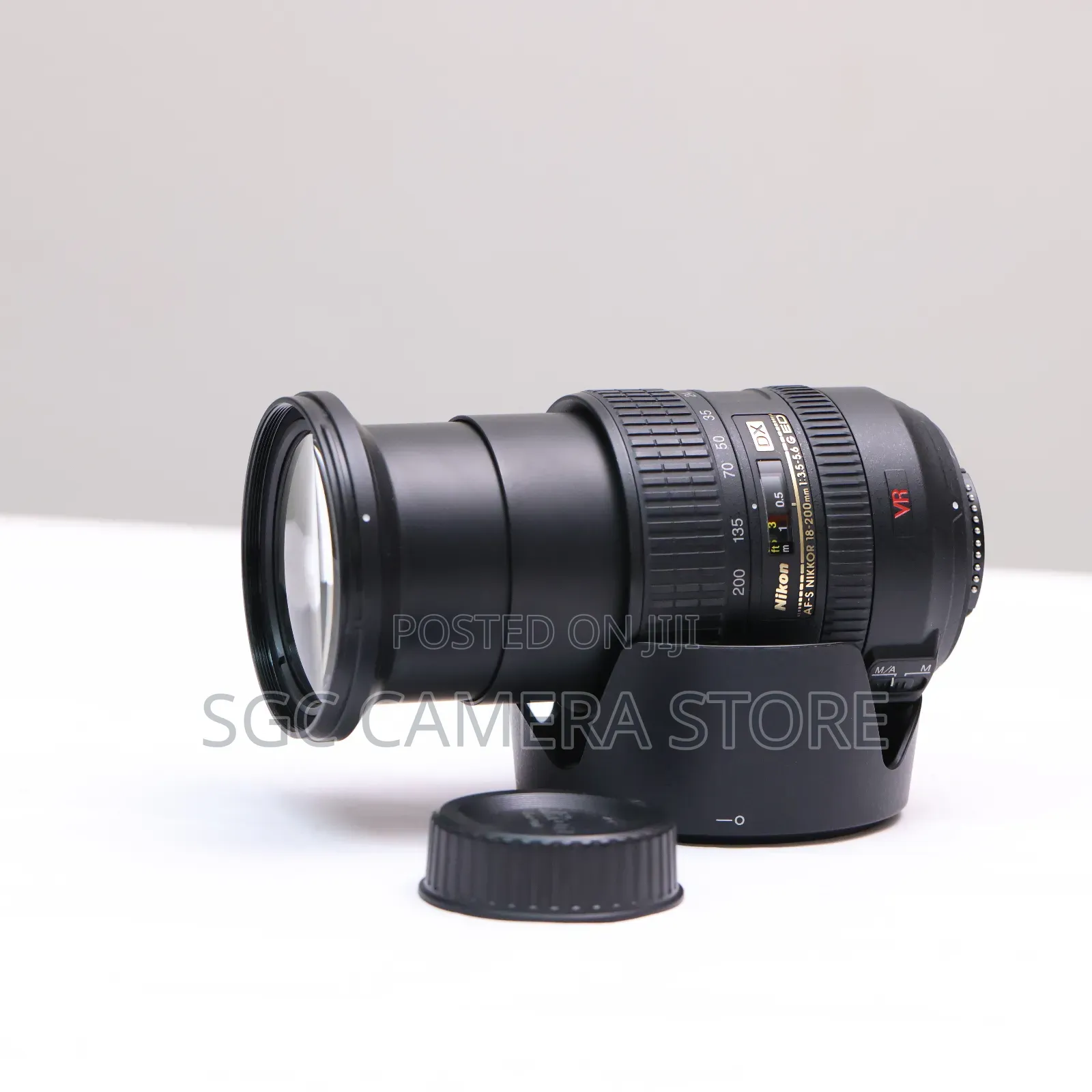 Nikon Af-S 18-200 F3.5-5.6 Vr Dx Lens // Like New // 8-Months Waranty