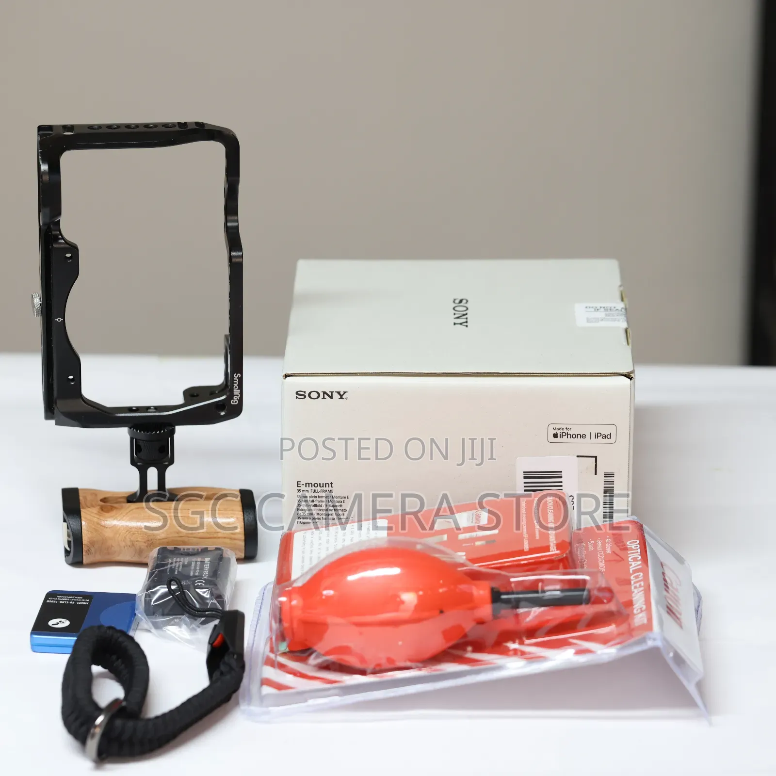 Sony A7 v // Brand New Sealed // 1 Year Warranty