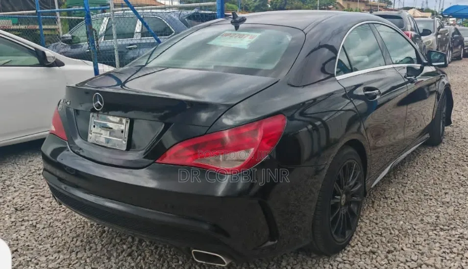 Mercedes-Benz C250 2015 Black