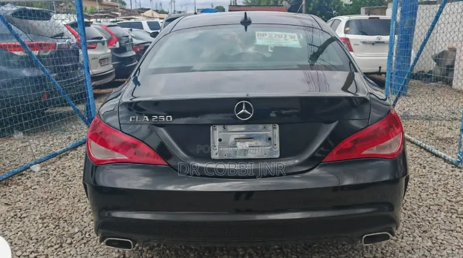 Mercedes-Benz C250 2015 Black
