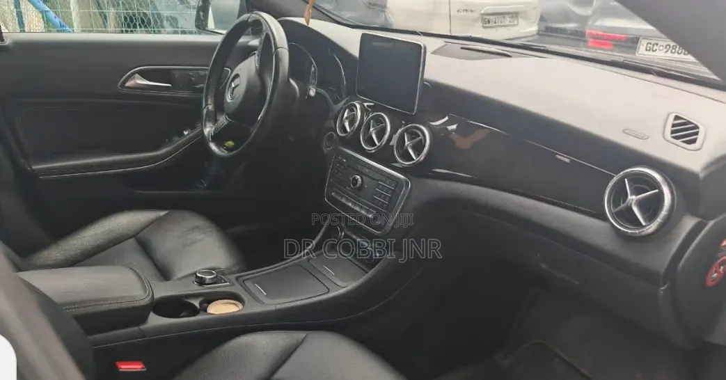 Mercedes-Benz C250 2015 Black