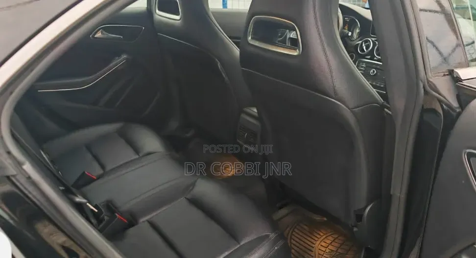 Mercedes-Benz C250 2015 Black