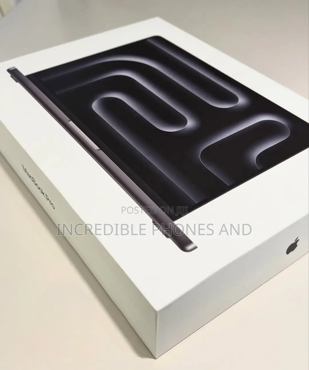 New Apple MacBook Pro 2026 M5 Pro 16-inch 24GB Apple M5 Max SSD 1T