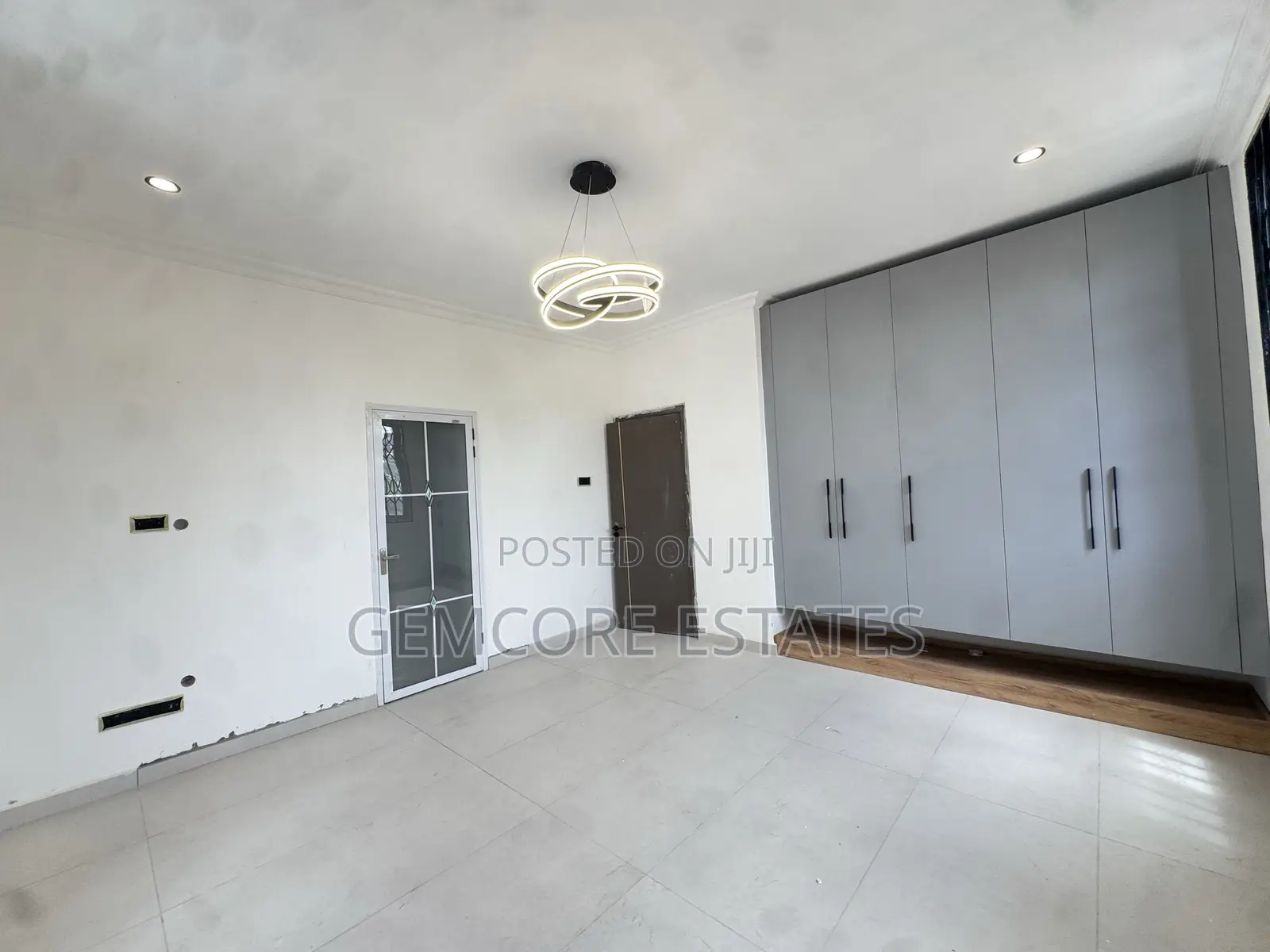 5bdrm House in East Legon Hills for sale