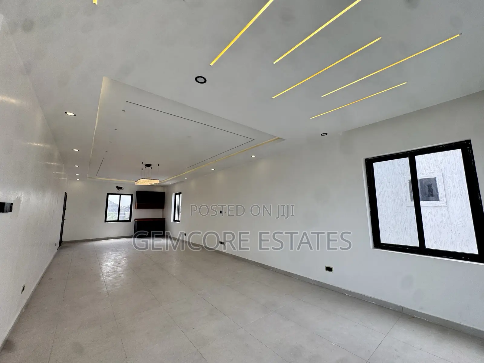 5bdrm House in East Legon Hills for sale