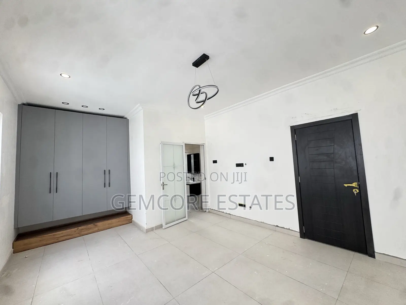 5bdrm House in East Legon Hills for sale