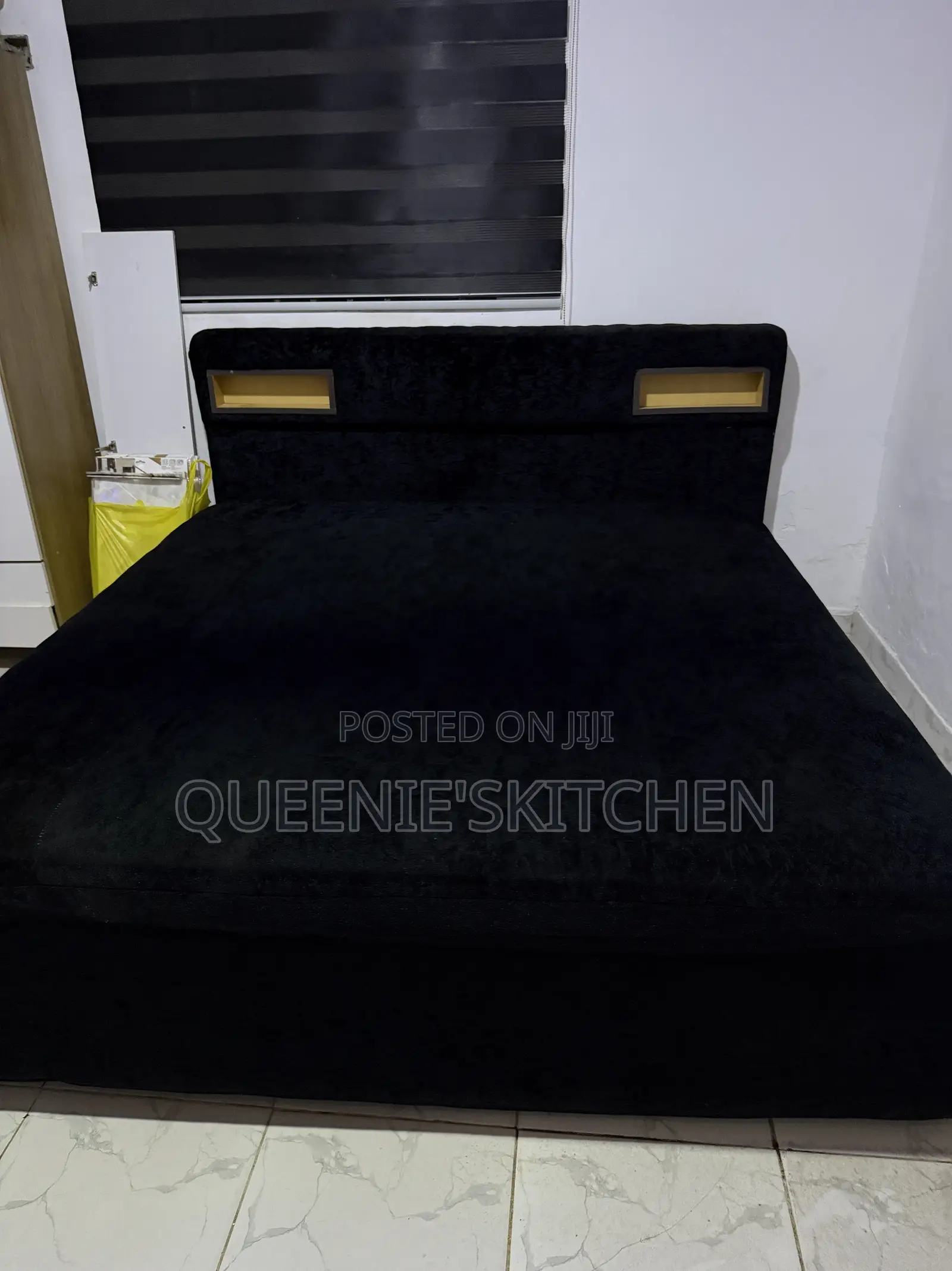 Inbuilt King Size Bed