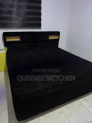 Inbuilt King Size Bed
