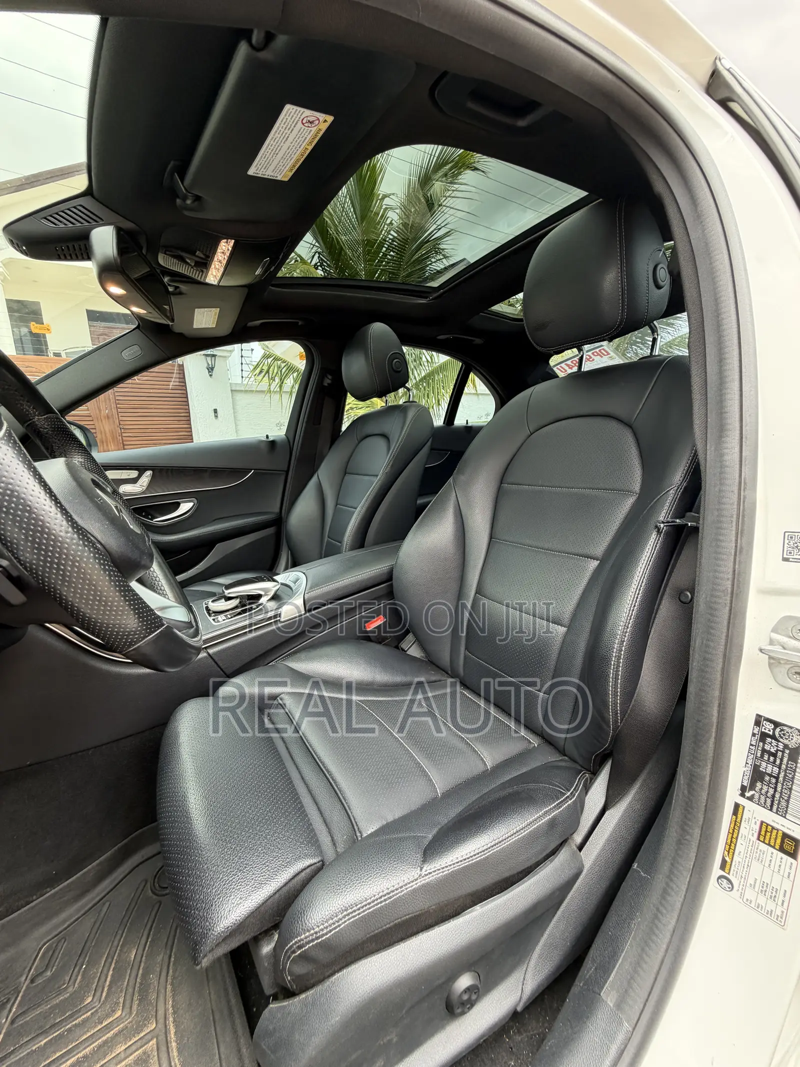 Mercedes-Benz C300 Luxury 4matic Sedan AWD (2.0L 4cyl 7A) 2017 White