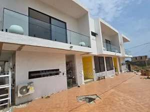 2bdrm Apartment in Lashibi, Sakumono for rent