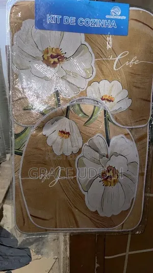 Toilet Seat Covers and Foot Mat