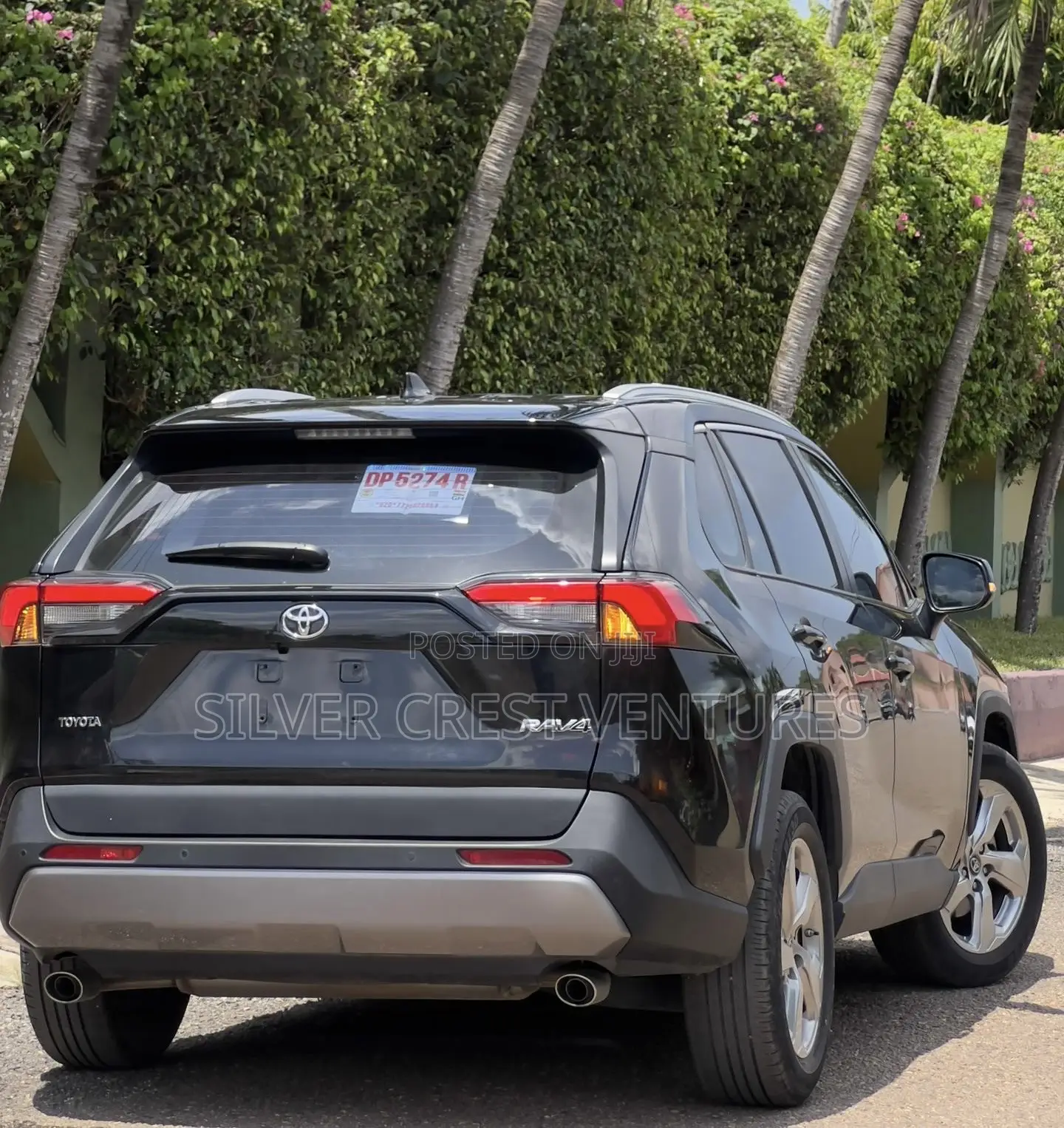 Toyota RAV4 XLE 2022 Black