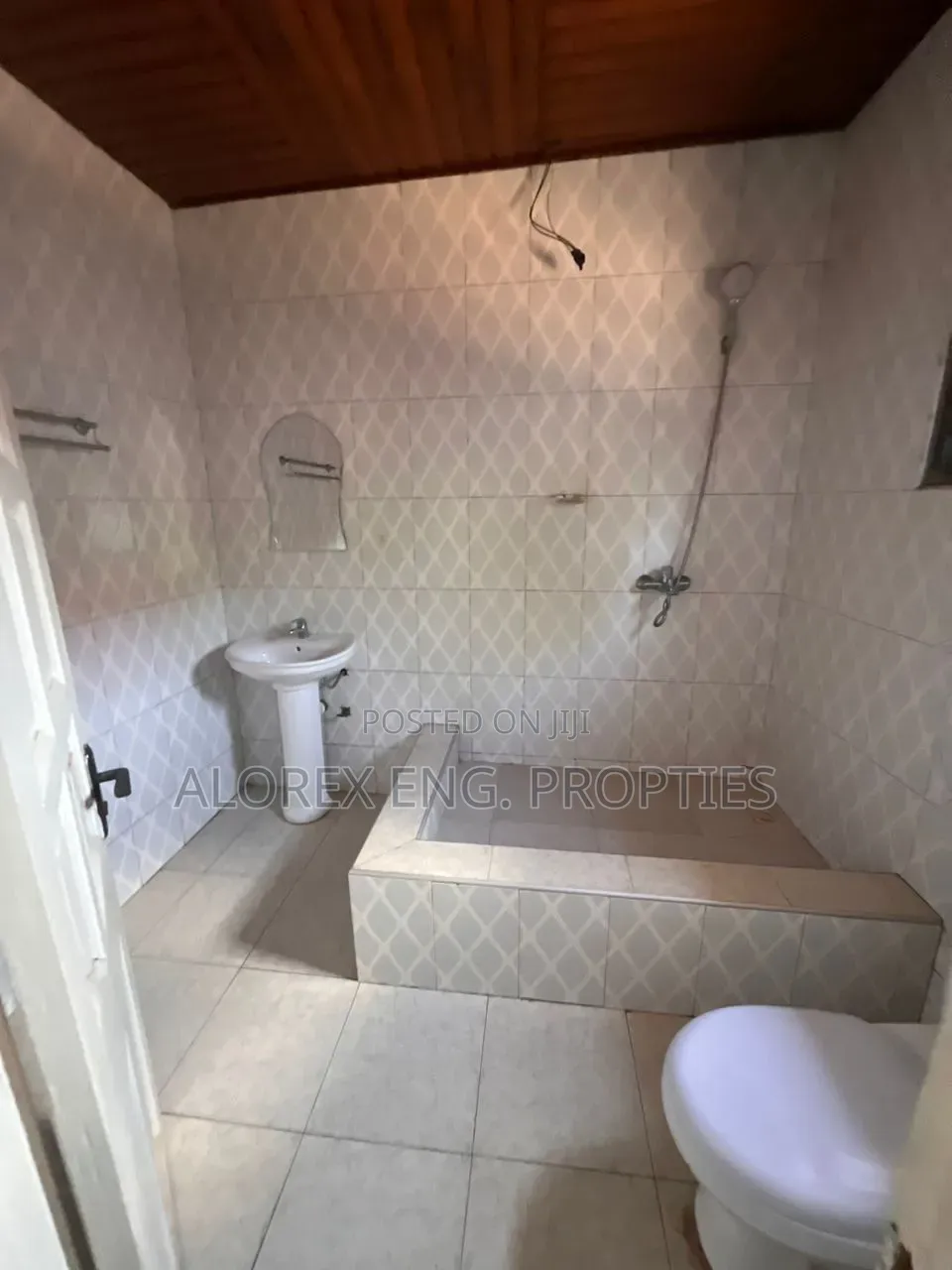 4bdrm House in Medina, Estate for rent