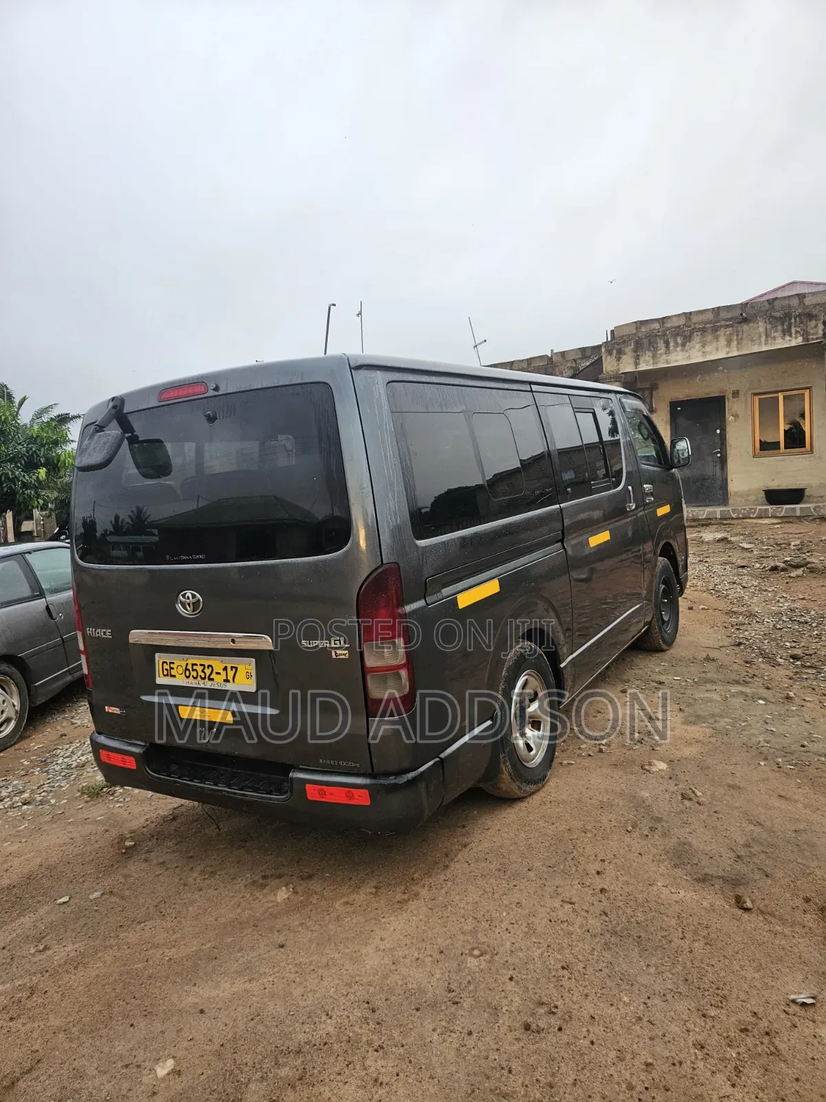 Toyota HiAce 2010 Black