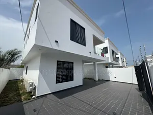 3bdrm House in Testimonial Building, East Legon for rent