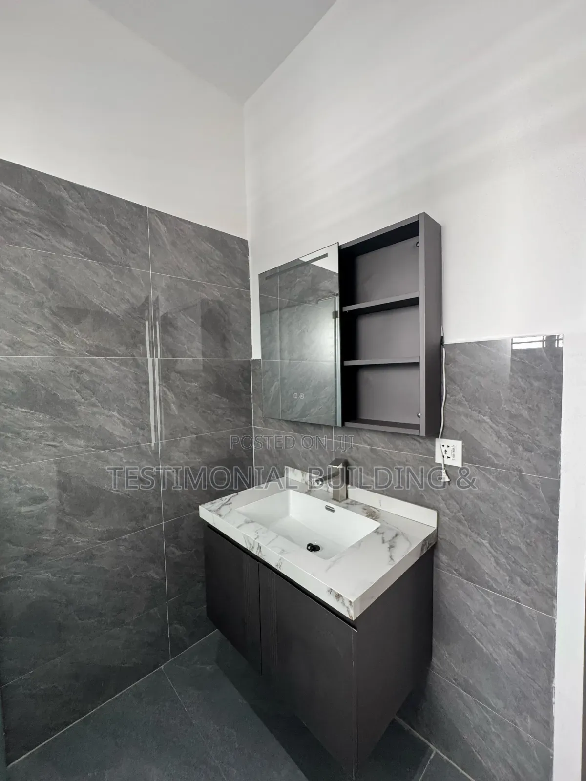 3bdrm House in Testimonial Building, East Legon for rent