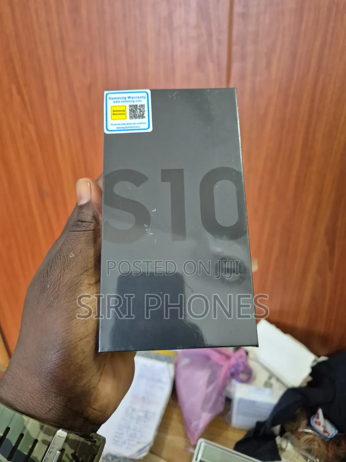 New Samsung Galaxy S10e 128 GB Black