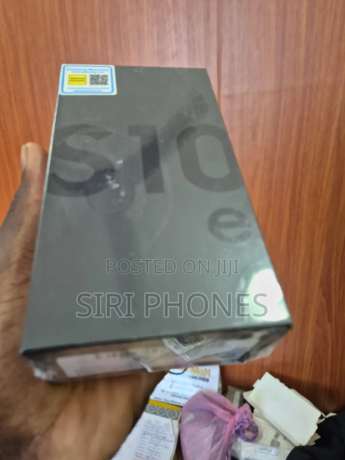 New Samsung Galaxy S10e 128 GB Black