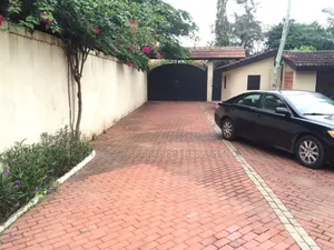 6bdrm House in North Ridge for sale